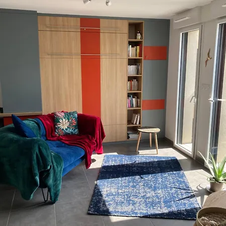 Joli Studio Tout Neuf Appartement *